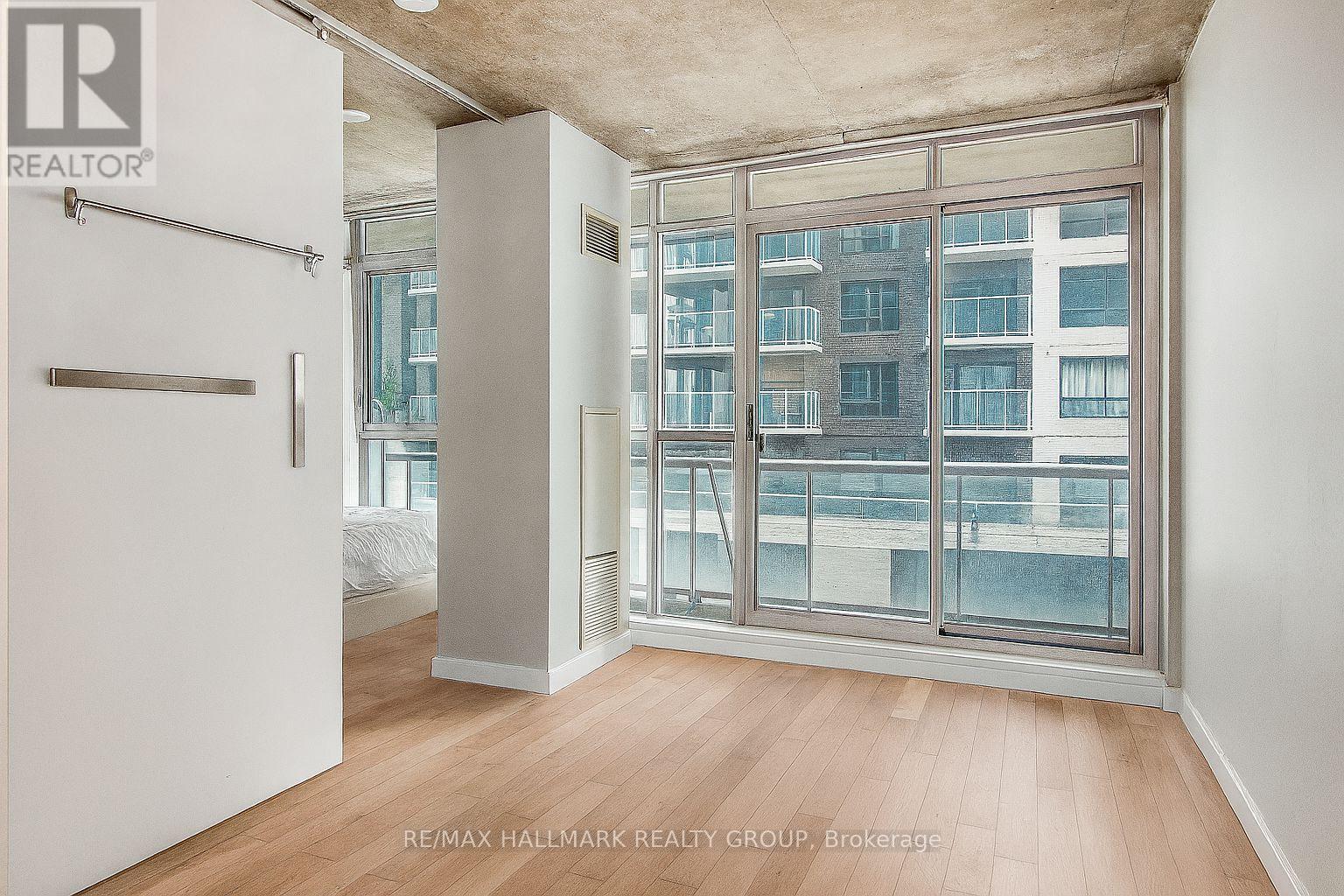 405 - 179 George Street, Ottawa, Ontario  K1N 1J8 - Photo 3 - X12332575