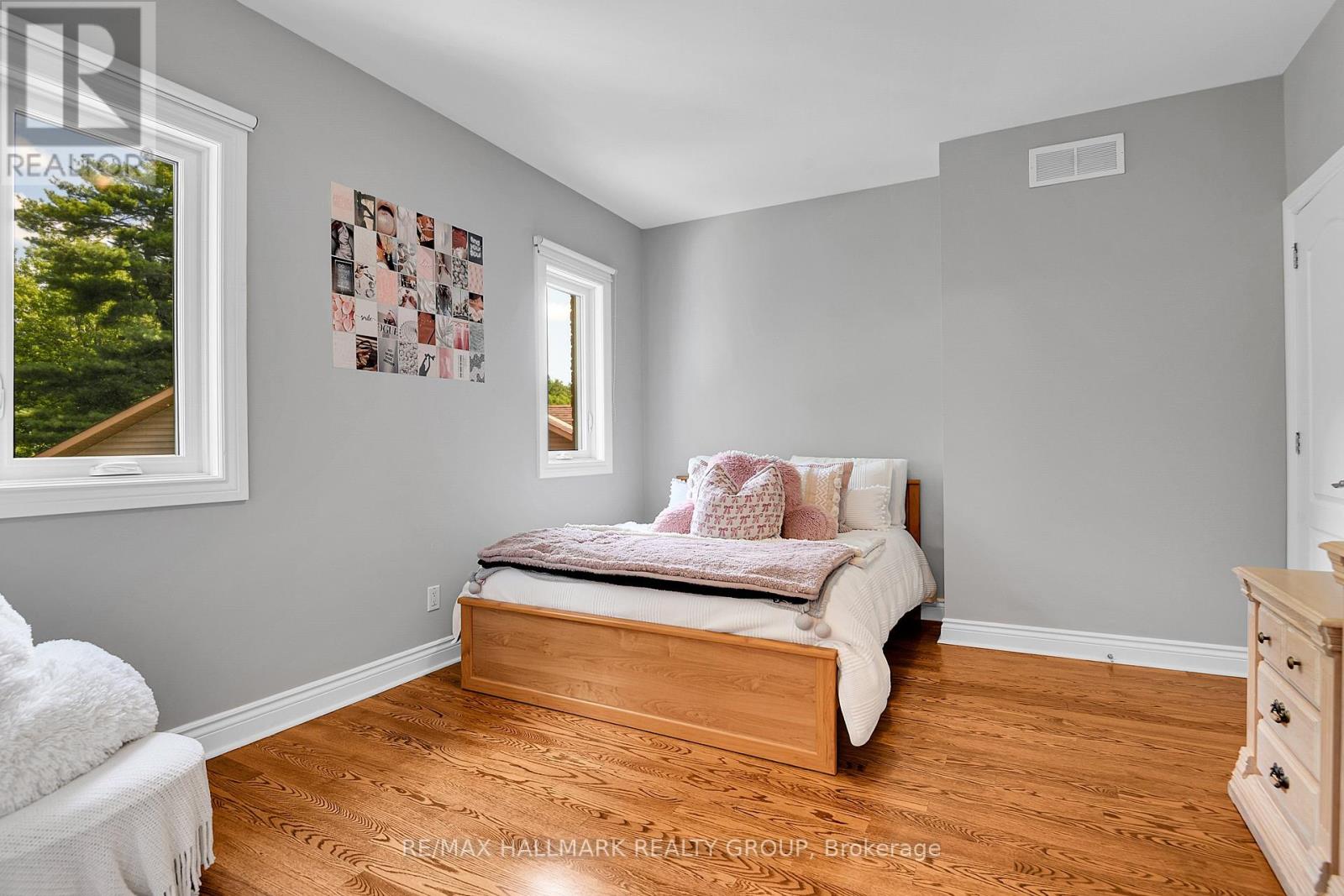 1705 Silver Bark Avenue, Ottawa, Ontario  K1C 7A9 - Photo 30 - X12332611