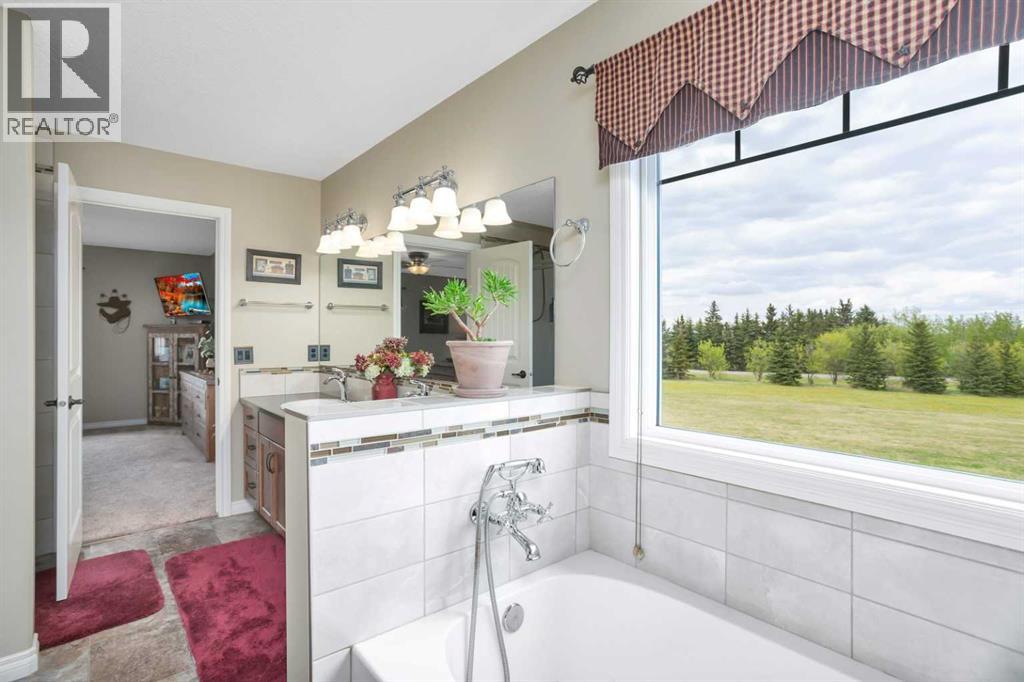 421077 Range Road 274, Rural Ponoka County, Alberta  T4L 2N3 - Photo 16 - A2242739