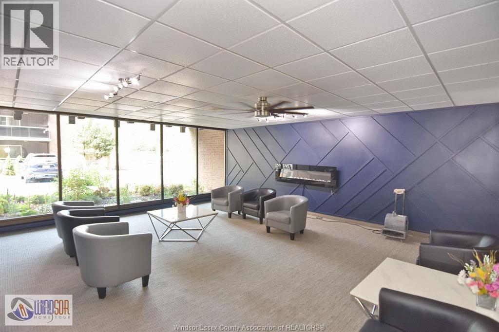 Property at 3936 WYANDOTTE Unit# 508 image 4