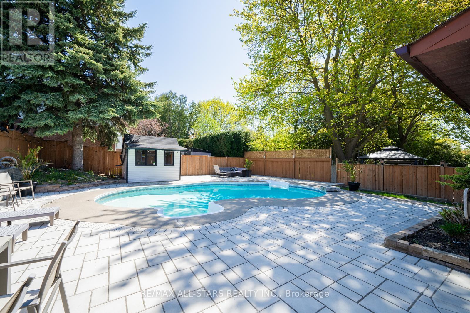 155 Willow Lane, Newmarket, Ontario  L3Y 4J1 - Photo 39 - N12332401