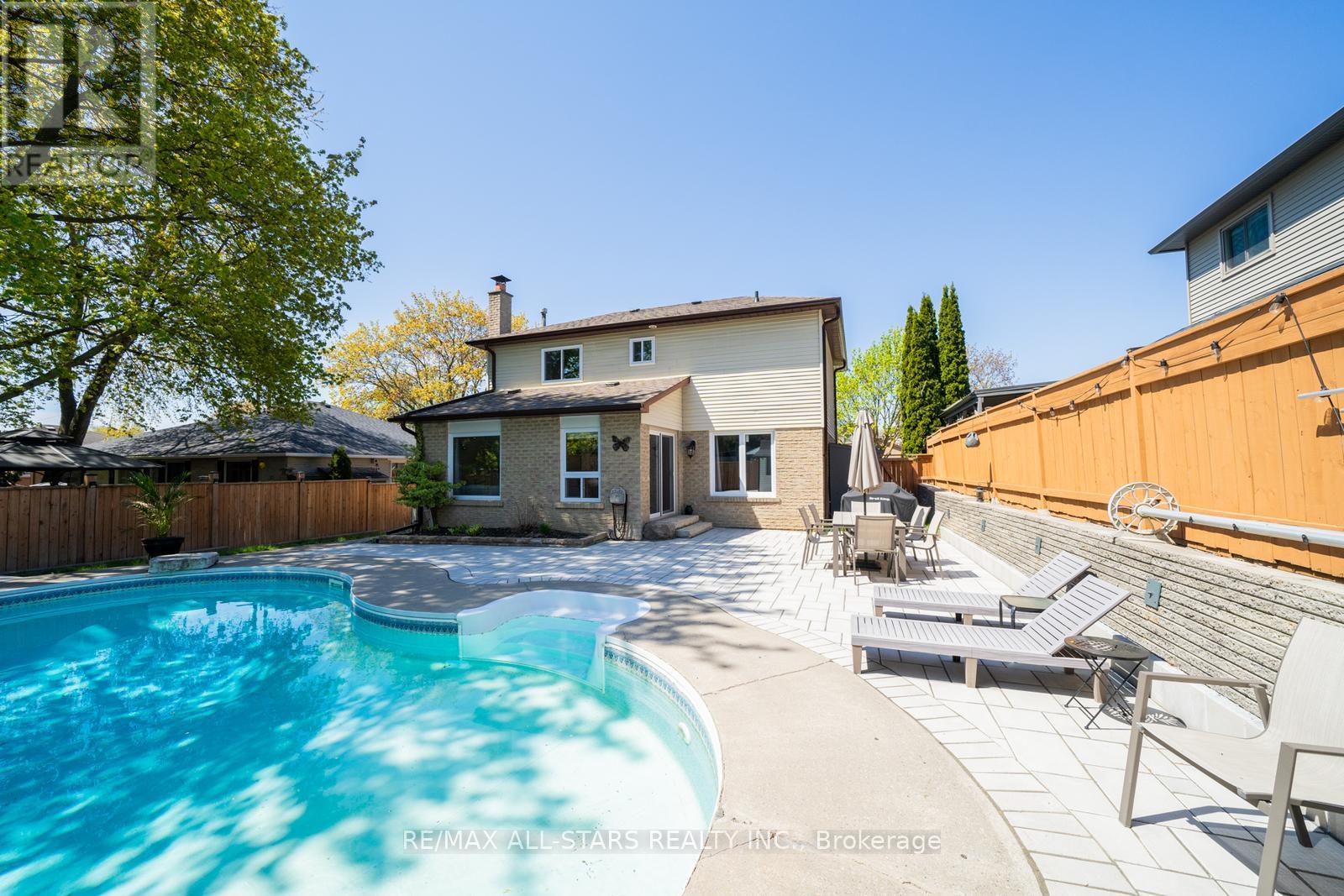 155 Willow Lane, Newmarket, Ontario  L3Y 4J1 - Photo 43 - N12332401
