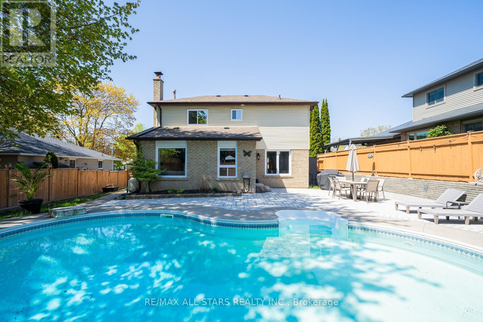 155 Willow Lane, Newmarket, Ontario  L3Y 4J1 - Photo 44 - N12332401