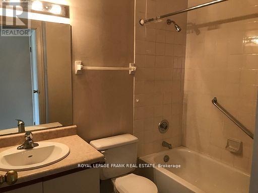 204 - 552 Dundas Street E, Whitby, Ontario  L1N 2J4 - Photo 6 - E12330230