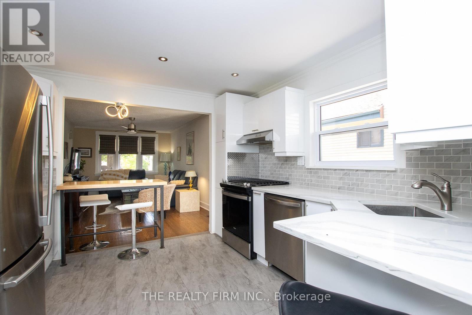106 Brampton Road, London East, Ontario  N5Y 2C6 - Photo 9 - X12332332