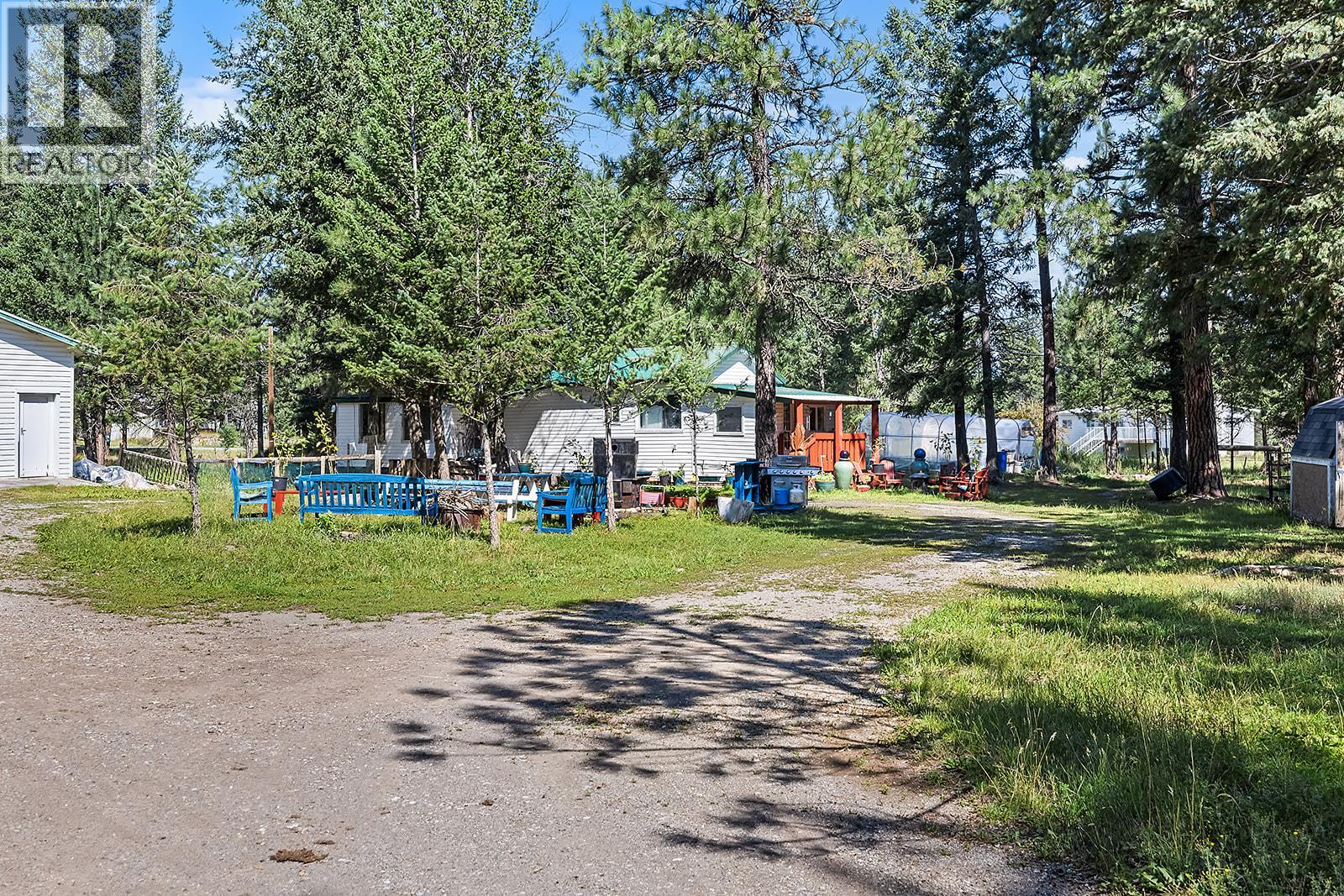 3665 Sweet Road, Baynes Lake, British Columbia  V0B 1T4 - Photo 9 - 10358742