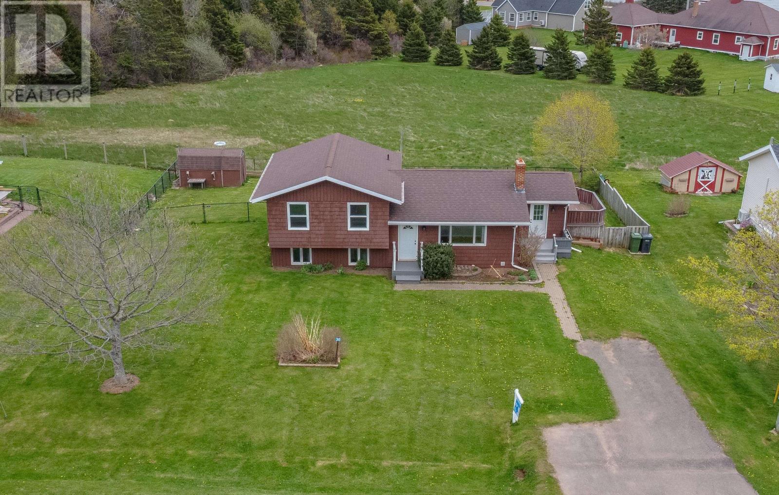 30 Simon Drive, North Rustico, Prince Edward Island  C0A 1X0 - Photo 2 - 202520057