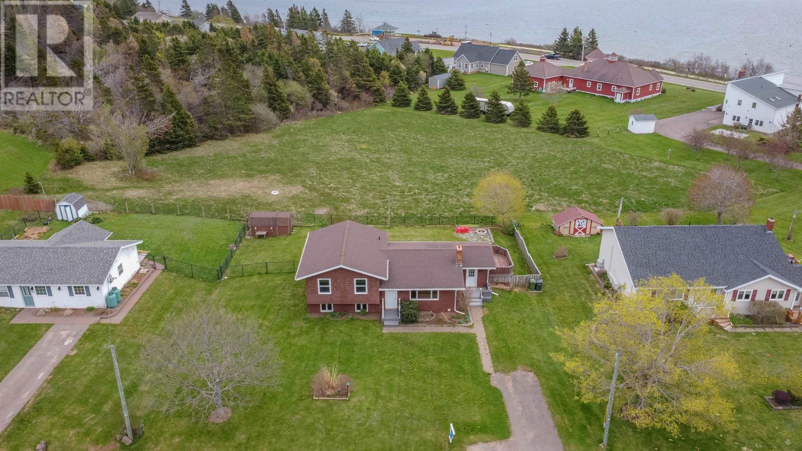 30 Simon Drive, North Rustico, Prince Edward Island  C0A 1X0 - Photo 3 - 202520057