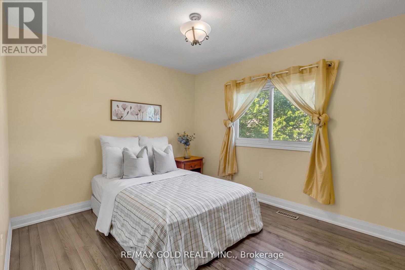 18 Trillium Court, Brampton, Ontario  L6S 3L8 - Photo 34 - W12332504