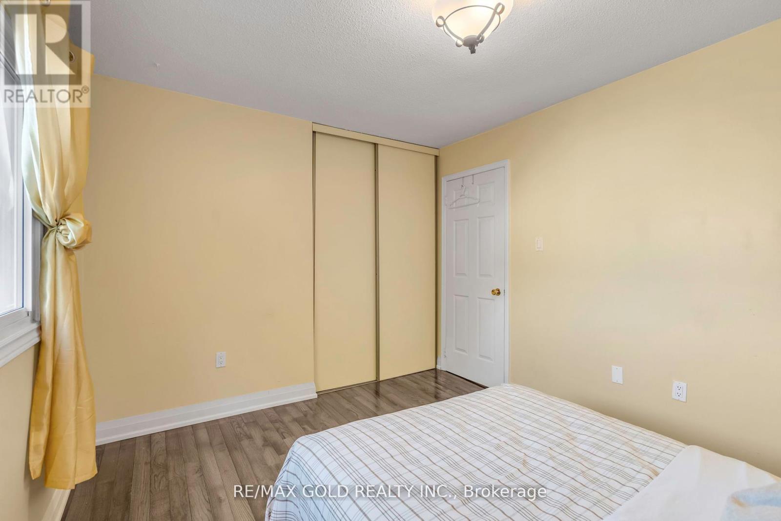 18 Trillium Court, Brampton, Ontario  L6S 3L8 - Photo 35 - W12332504