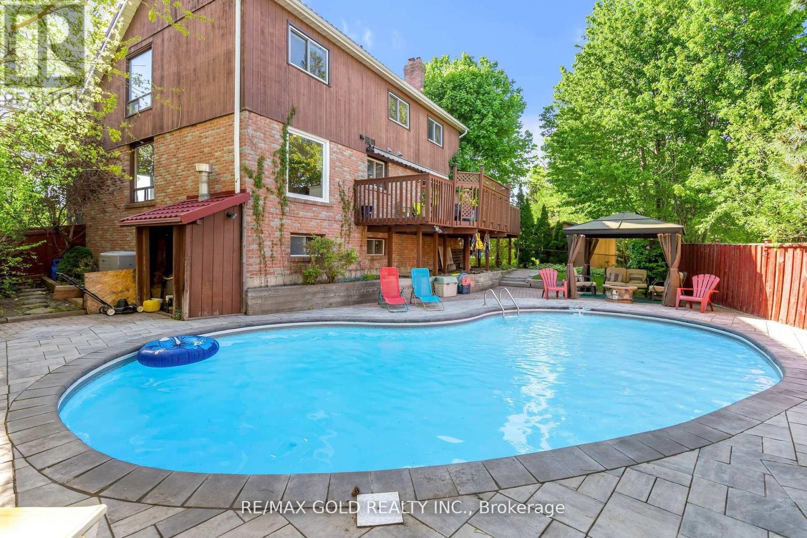 18 Trillium Court, Brampton, Ontario  L6S 3L8 - Photo 44 - W12332504