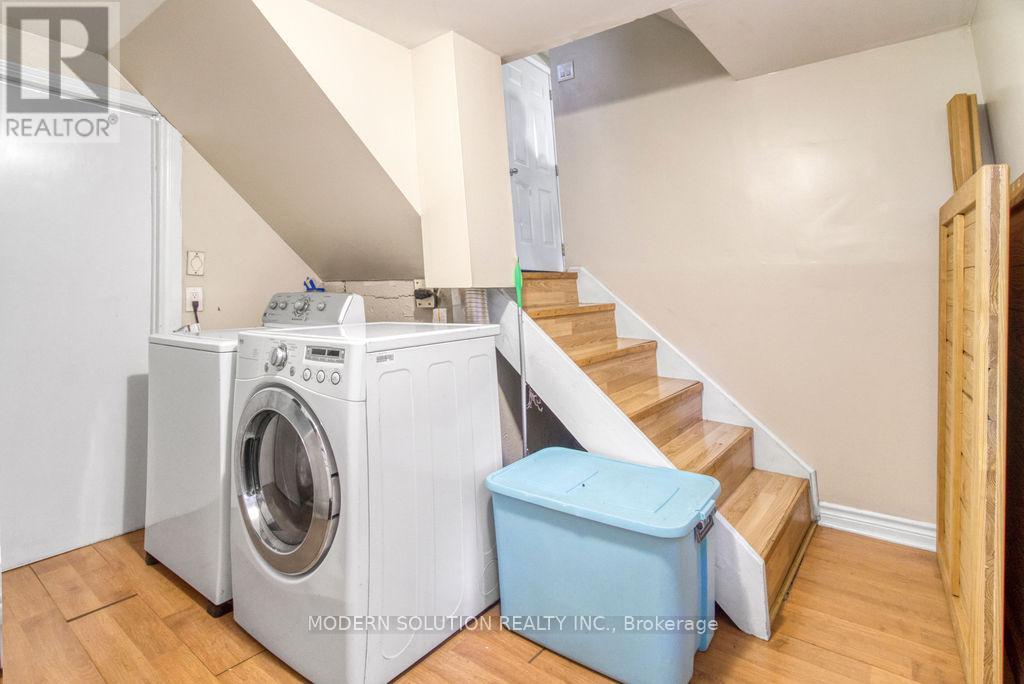 142 Mill Street N, Brampton, Ontario  L6X 2P2 - Photo 35 - W12332517