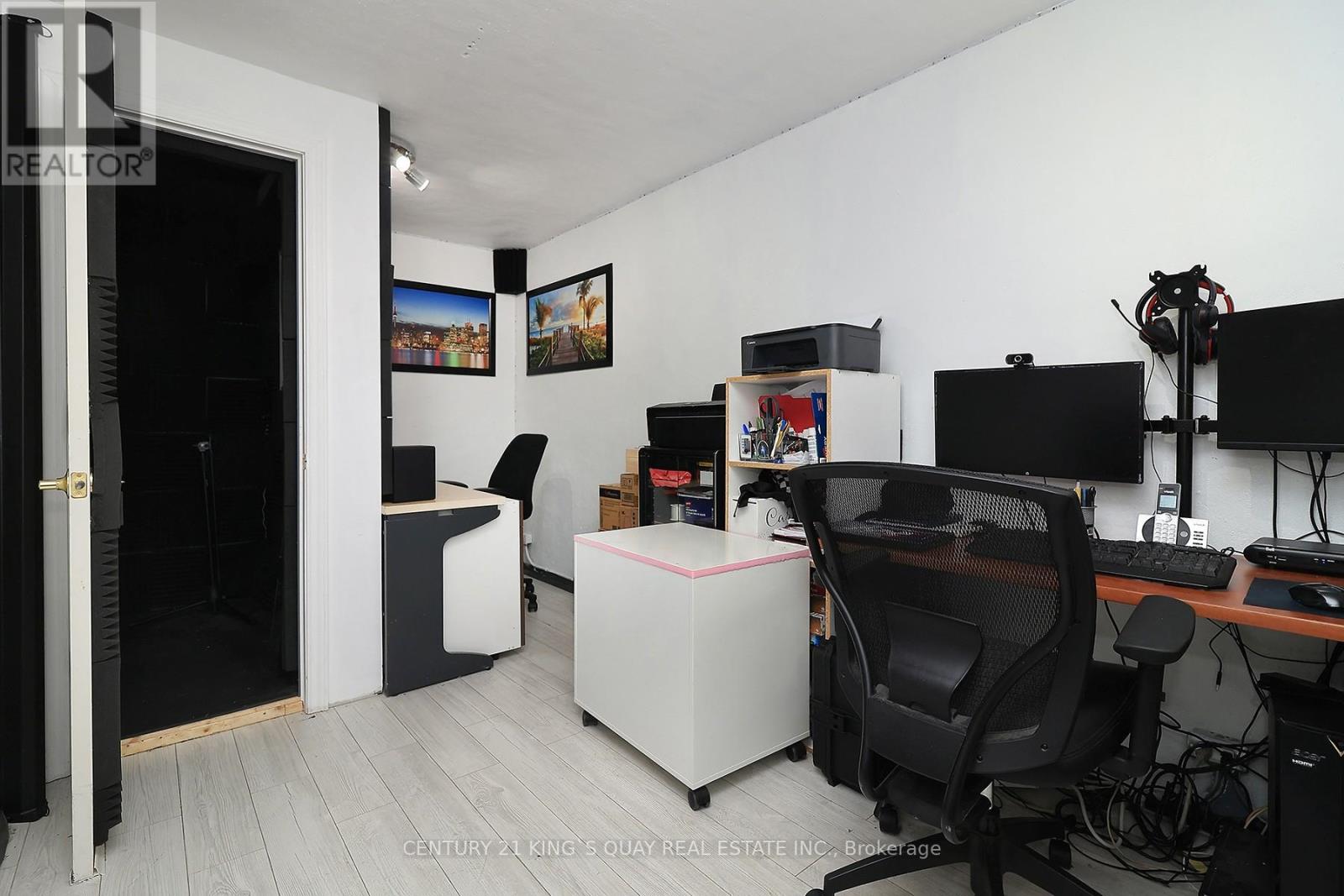 Ll - 837 Wilson Avenue, Toronto, Ontario  M3K 1E4 - Photo 21 - W12332537