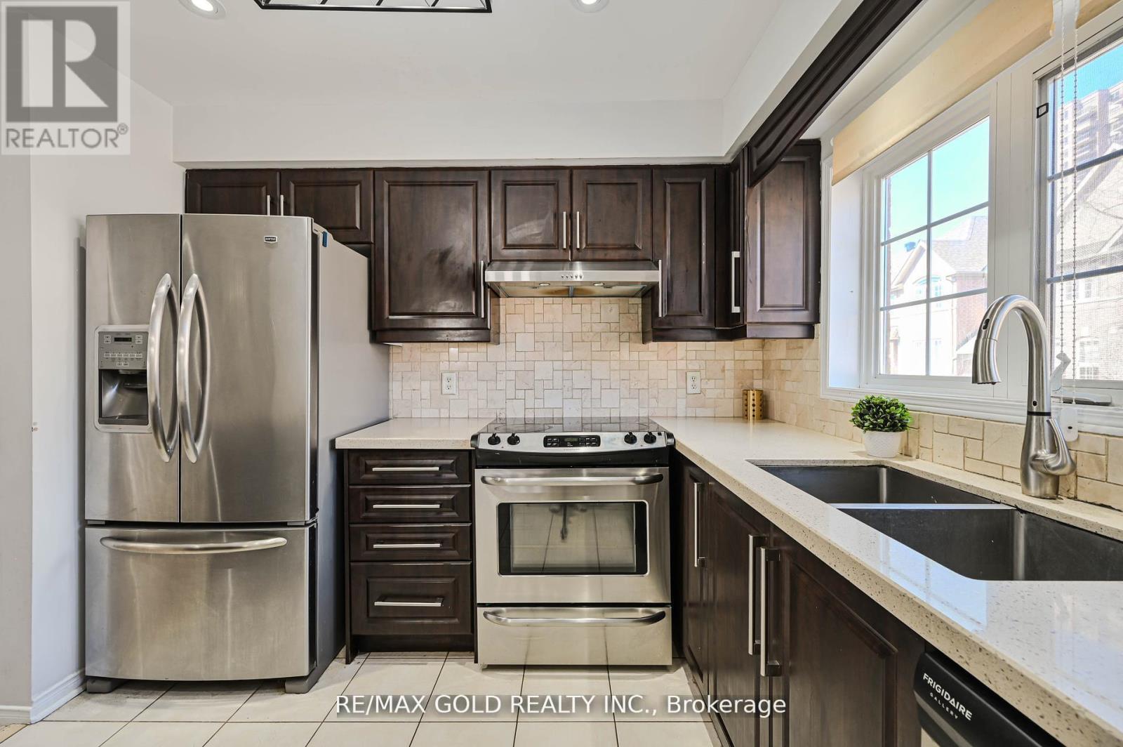 66 - 50 Strathaven Drive, Mississauga, Ontario  L5R 4E7 - Photo 12 - W12332557