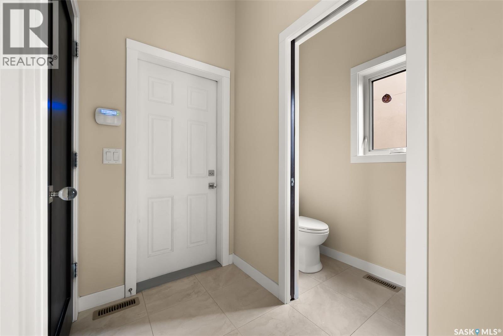 6110 Wascana Court, Regina, Saskatchewan  S4V 3E7 - Photo 13 - SK015059