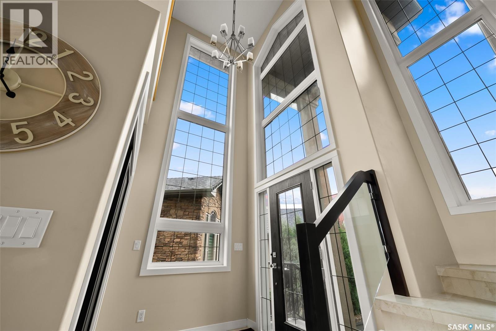 6110 Wascana Court, Regina, Saskatchewan  S4V 3E7 - Photo 3 - SK015059