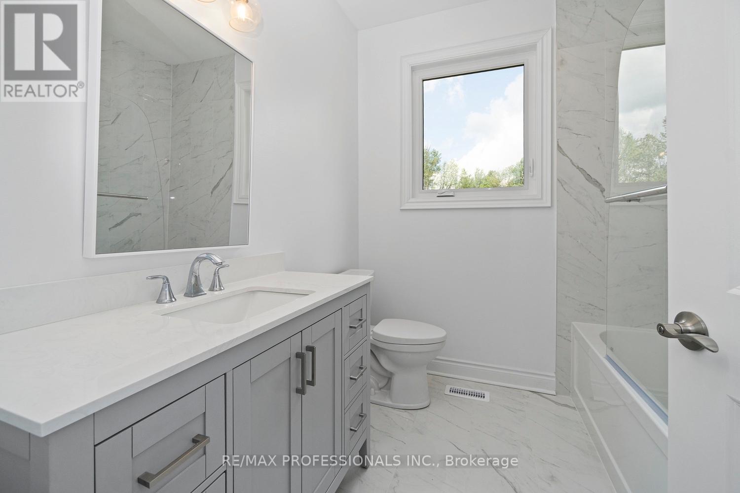 734565 West Back Line, Grey Highlands, Ontario  N0C 1H0 - Photo 25 - X12332379