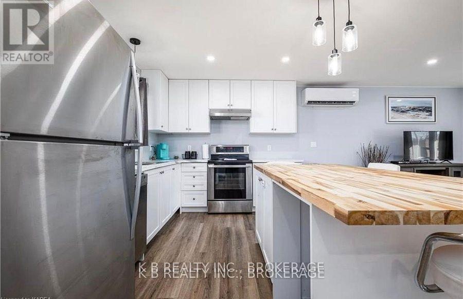 Property at 172 MORENZ CRESCENT image 5