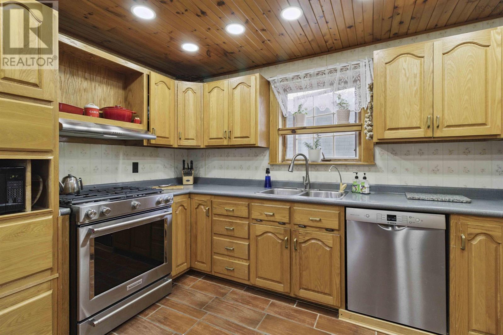 46 Roxbury Road, Port Medway, Nova Scotia  B0J 2T0 - Photo 19 - 202518468