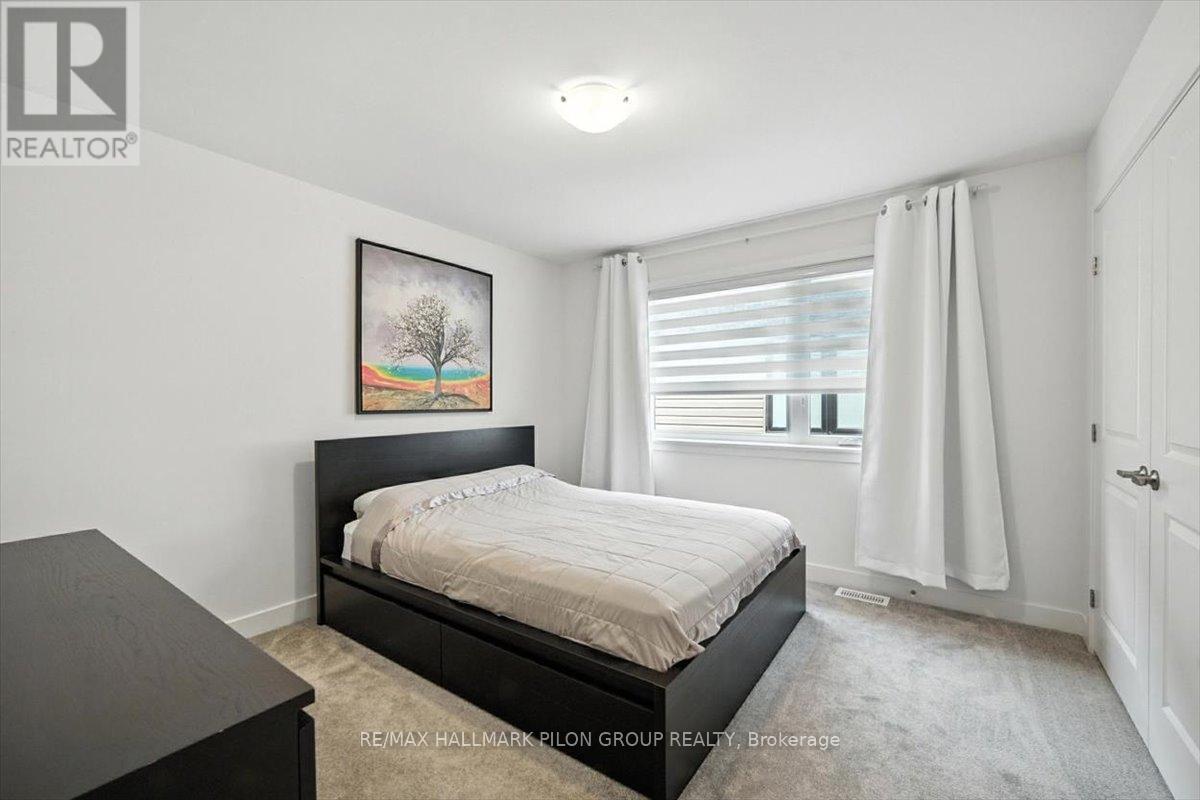 72 Big Dipper Street, Ottawa, Ontario  K4M 0L8 - Photo 16 - X12332663