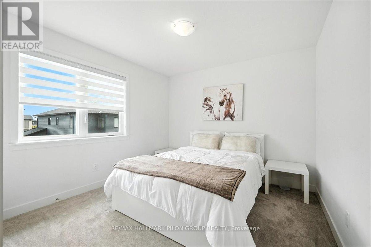 72 Big Dipper Street, Ottawa, Ontario  K4M 0L8 - Photo 17 - X12332663