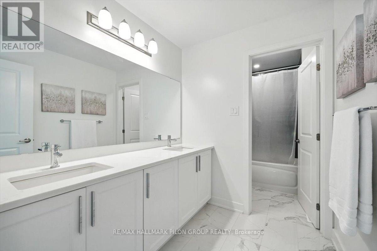 72 Big Dipper Street, Ottawa, Ontario  K4M 0L8 - Photo 18 - X12332663