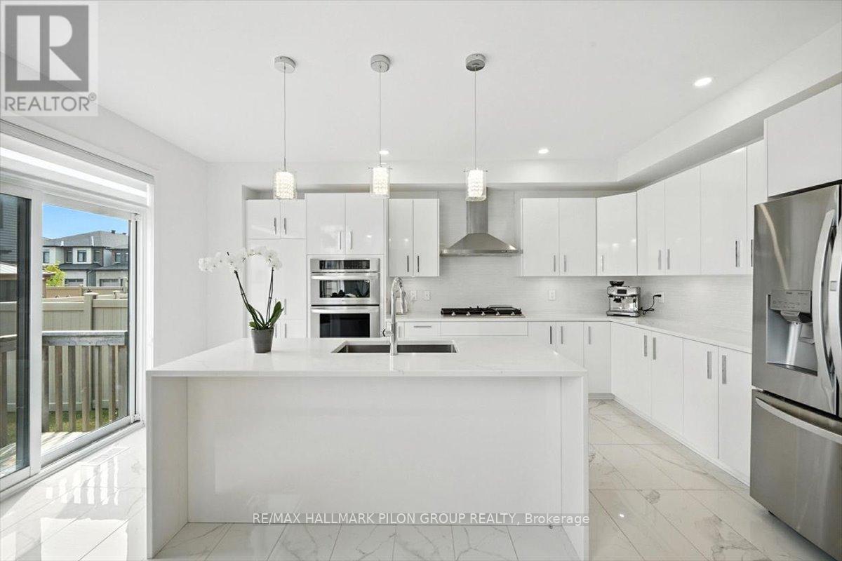 Property at 72 BIG DIPPER STREET image 3