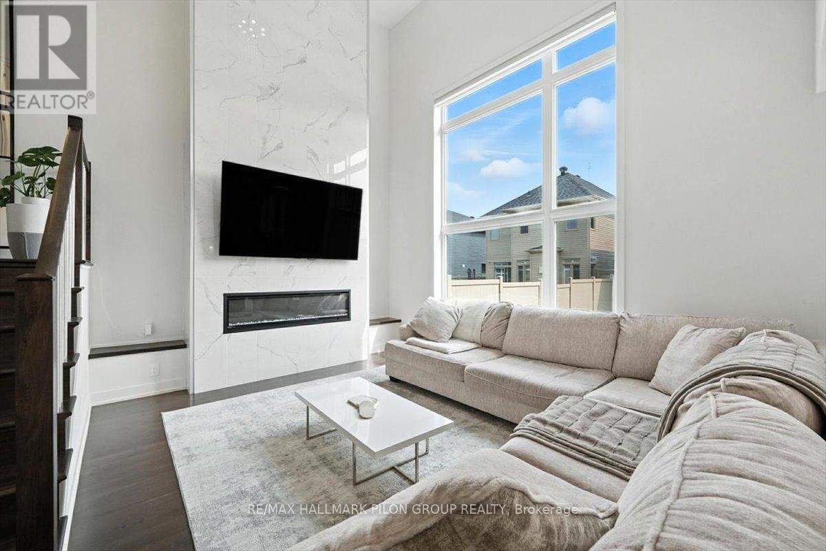 72 Big Dipper Street, Ottawa, Ontario  K4M 0L8 - Photo 6 - X12332663