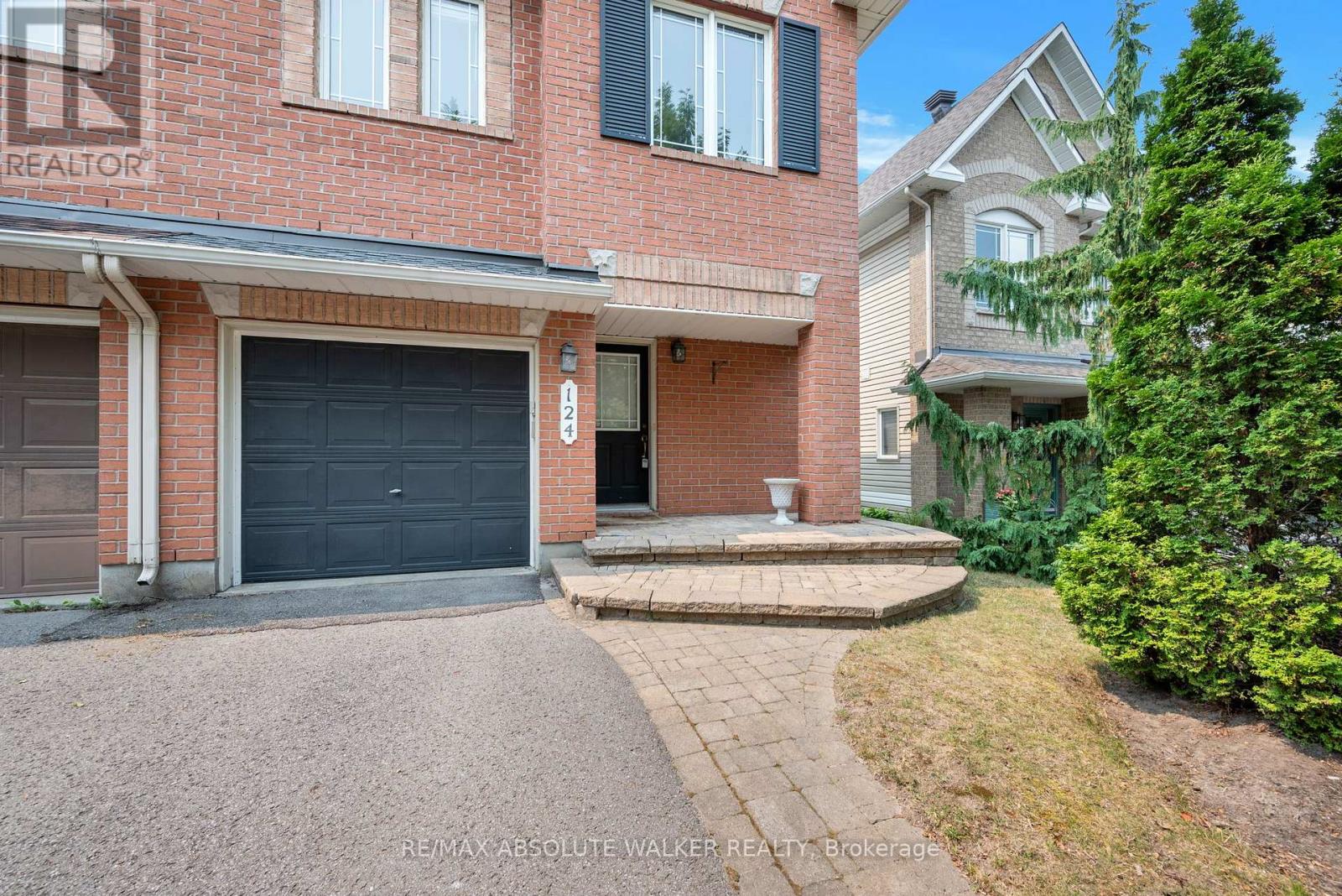 Property at 124 FORESTCREST STREET image 2