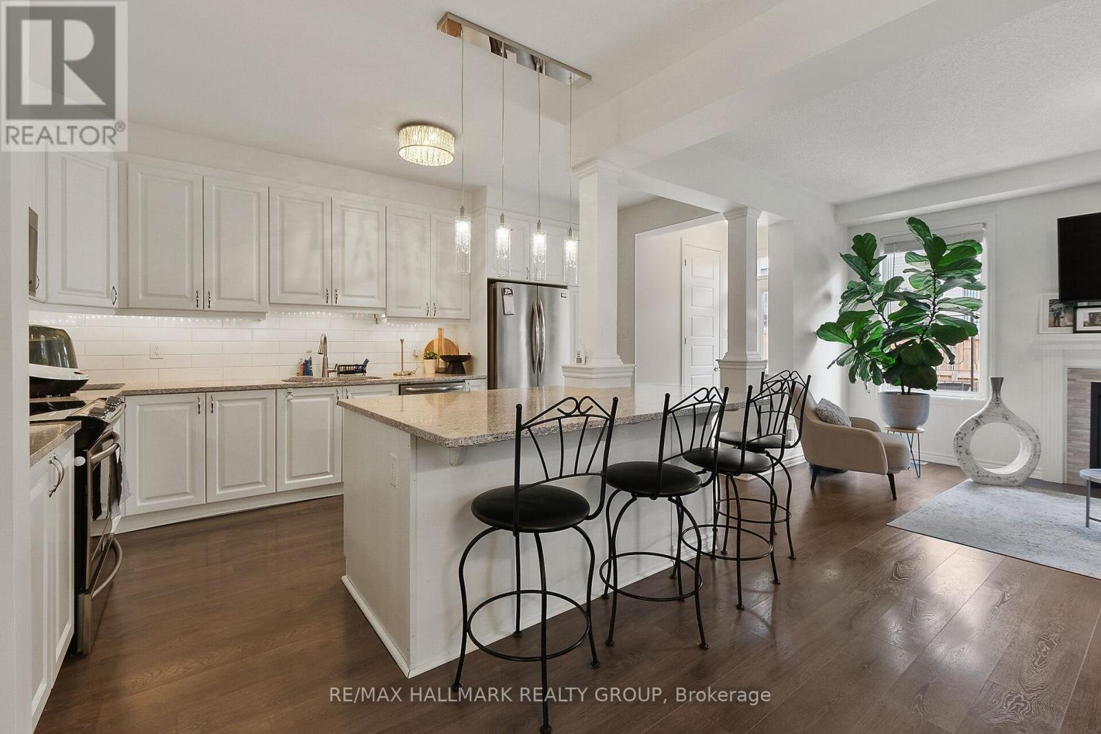 Property at 995 SHIMMERTON CIRCLE image 2