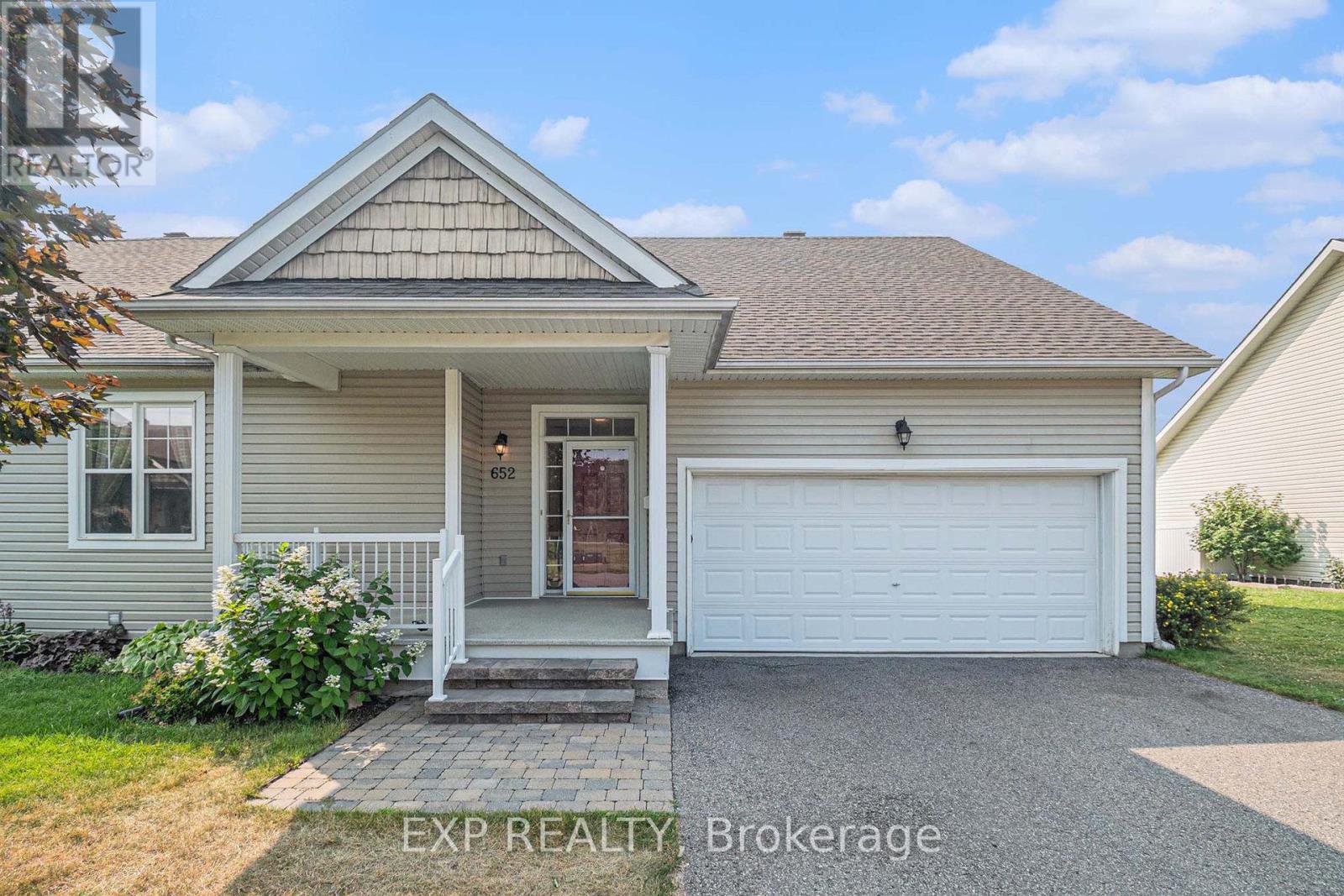 652 COUNTRY TRAIL PRIVATE, ottawa, Ontario