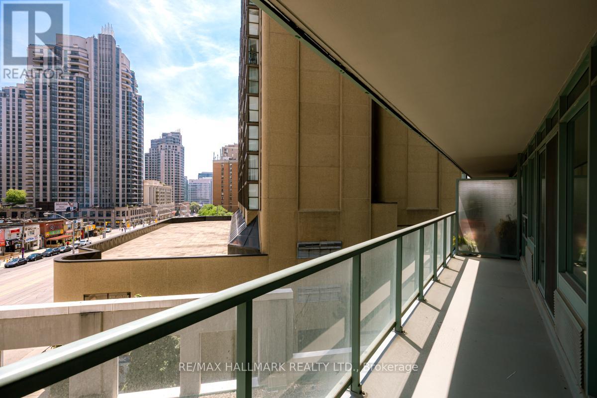 403 - 5500 Yonge Street, Toronto, Ontario  M2N 7L1 - Photo 17 - C12332640