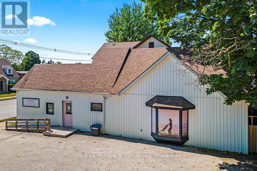 609 Bricker Street, Saugeen Shores, Ontario  N0H 2C0 - Photo 6 - X12250127
