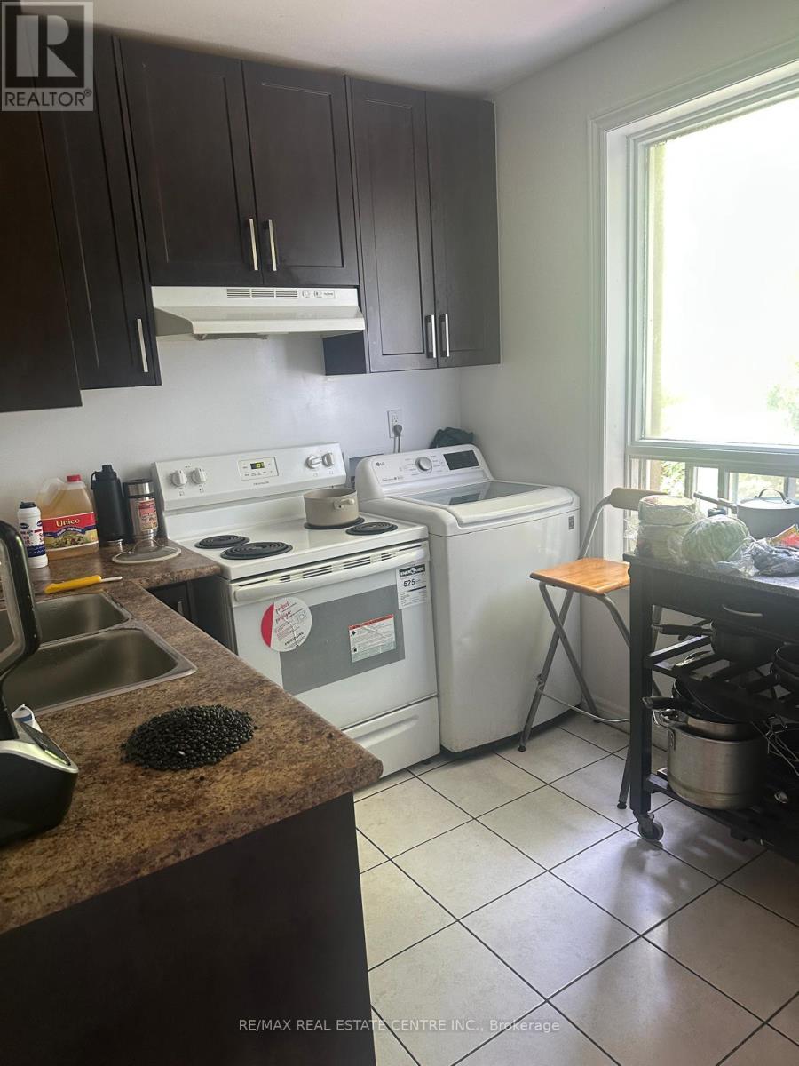 Property at 6 RAY AVENUE image 2