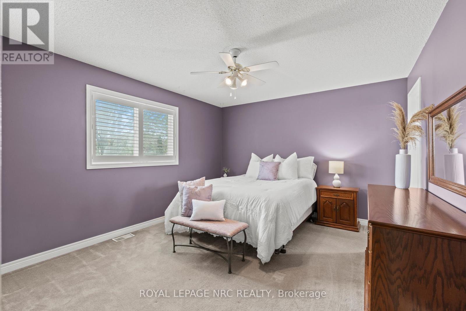 38 Baker Road, Grimsby, Ontario  L3M 5H6 - Photo 14 - X12332649