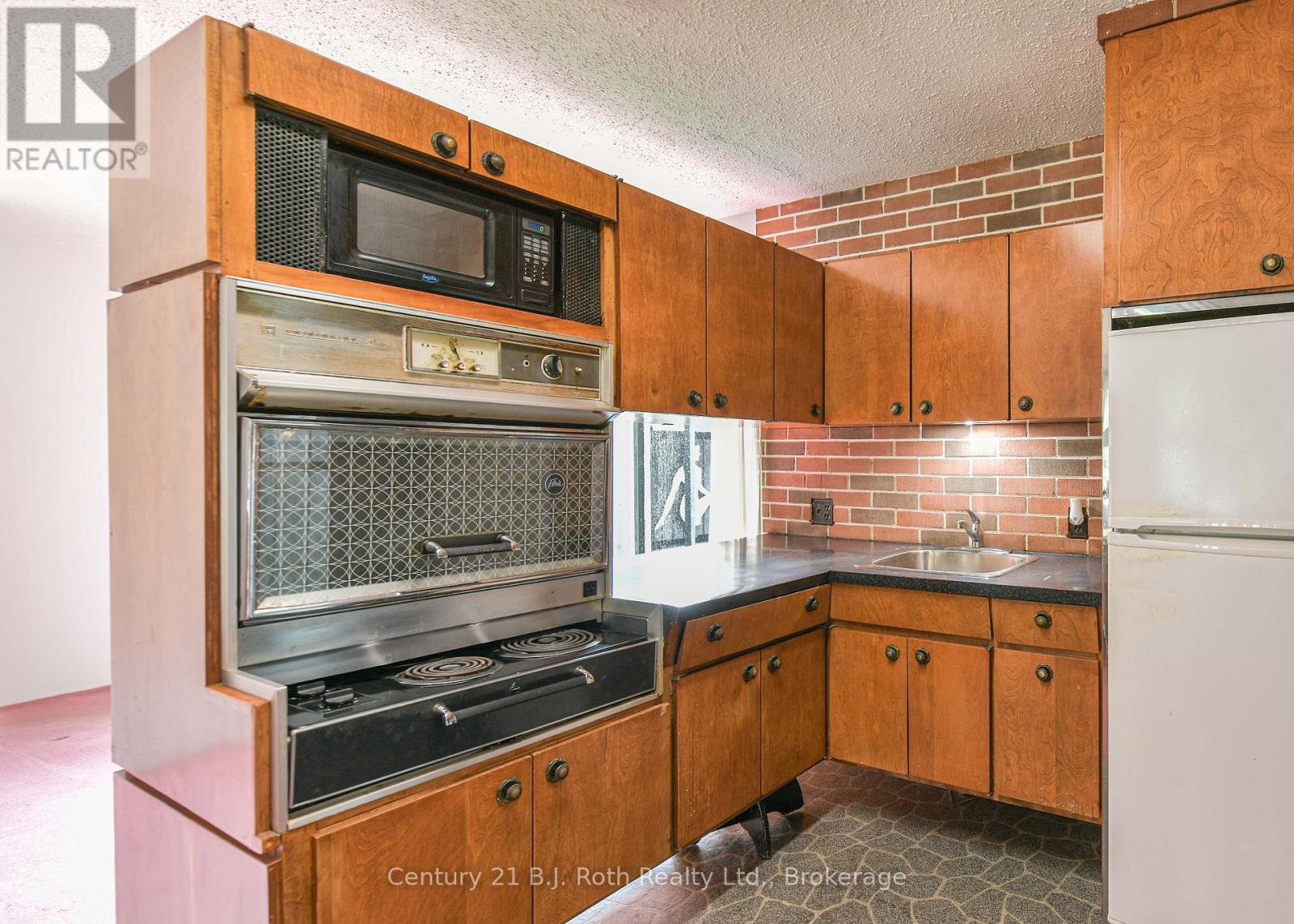 535 High Street, Orillia, Ontario  L3V 4X9 - Photo 8 - S12332700