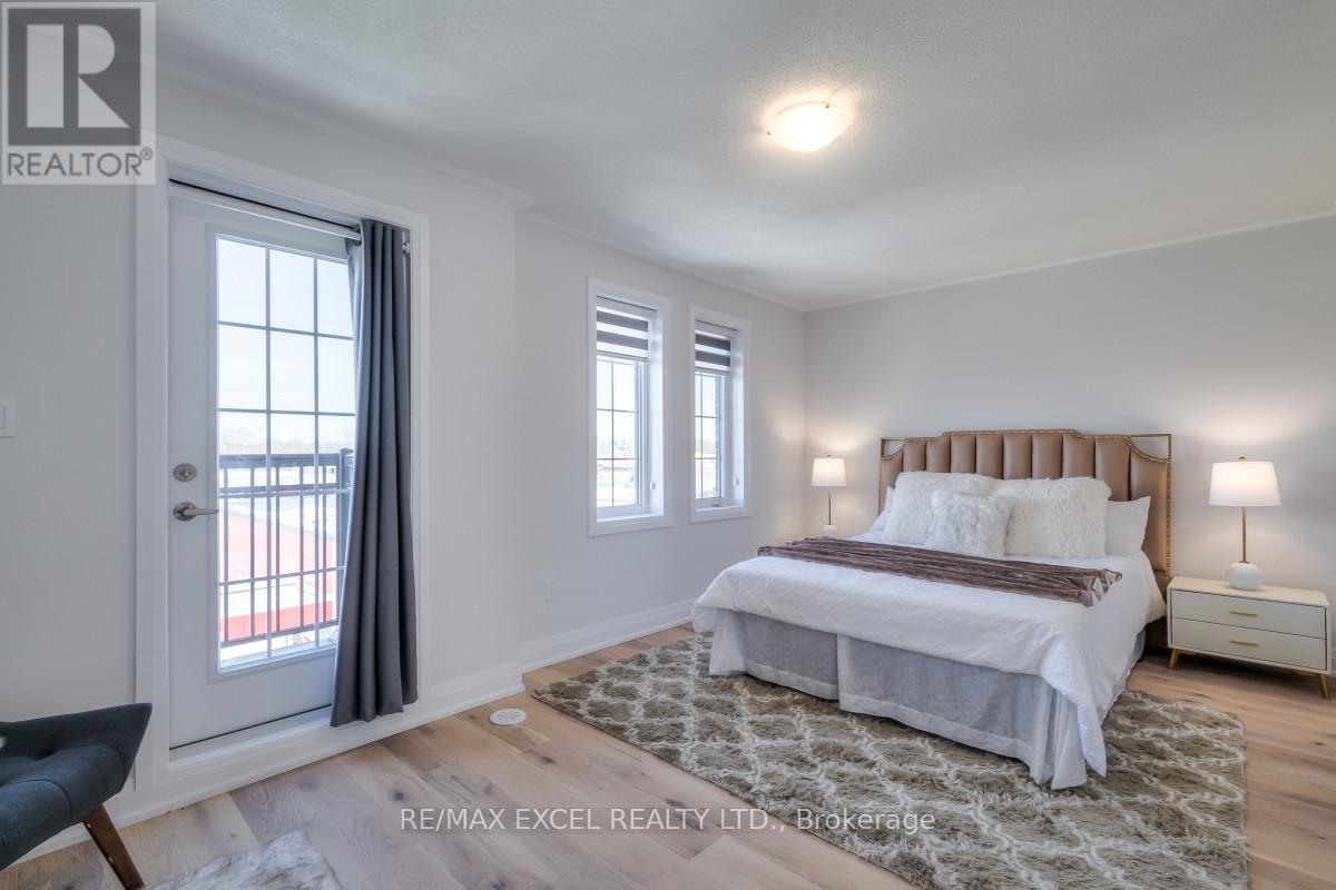 6 Maybank Lane, Whitchurch-Stouffville, Ontario  L4A 4X7 - Photo 33 - N12332636