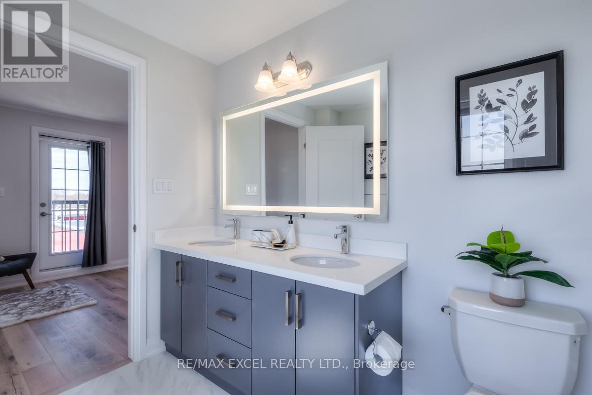 6 Maybank Lane, Whitchurch-Stouffville, Ontario  L4A 4X7 - Photo 37 - N12332636
