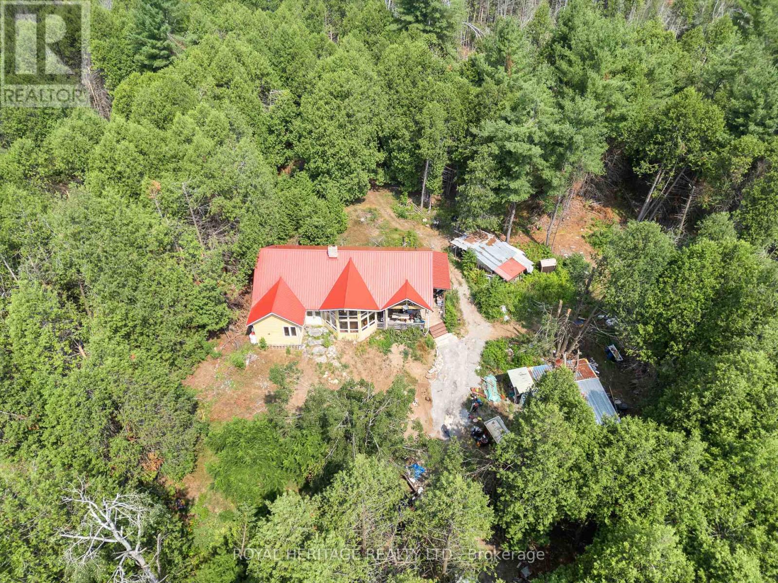 201 Dutch Line Road, Trent Lakes, Ontario K0M 2A0 - Photo 2 - X12332711