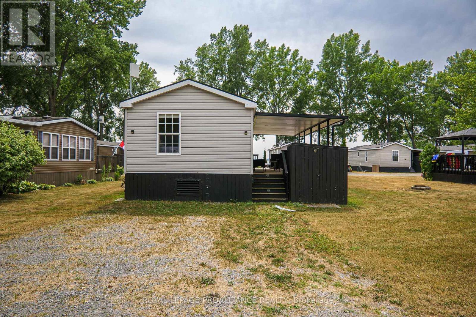 26 Beach View Lane - 486 County Road 18, Prince Edward County, Ontario K0K 1P0 - Photo 23 - X12332725