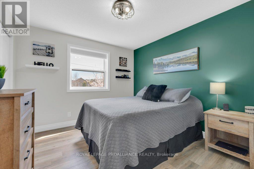 1640 Carman Road, Quinte West, Ontario  K8V 5P4 - Photo 22 - X12332739