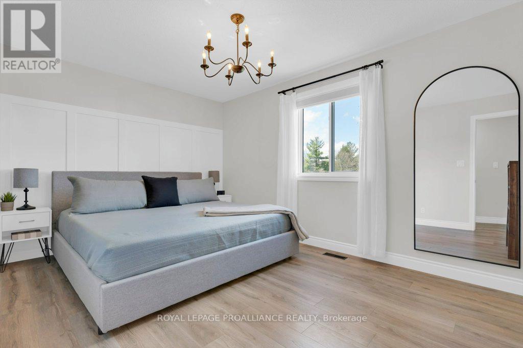 1640 Carman Road, Quinte West, Ontario  K8V 5P4 - Photo 23 - X12332739