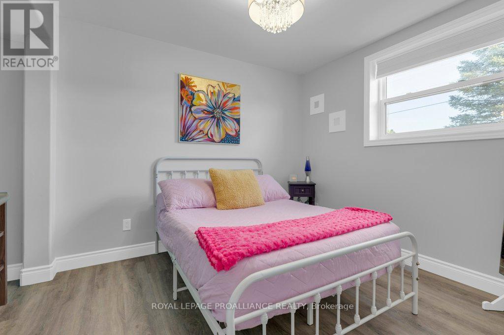 1640 Carman Road, Quinte West, Ontario  K8V 5P4 - Photo 29 - X12332739