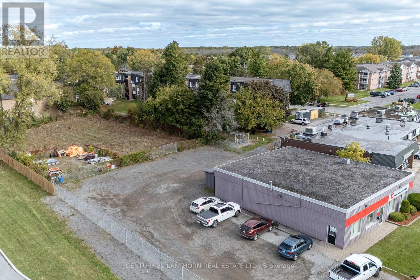 640 Dundas Street E, Belleville, Ontario  K8N 1G7 - Photo 15 - X12332817