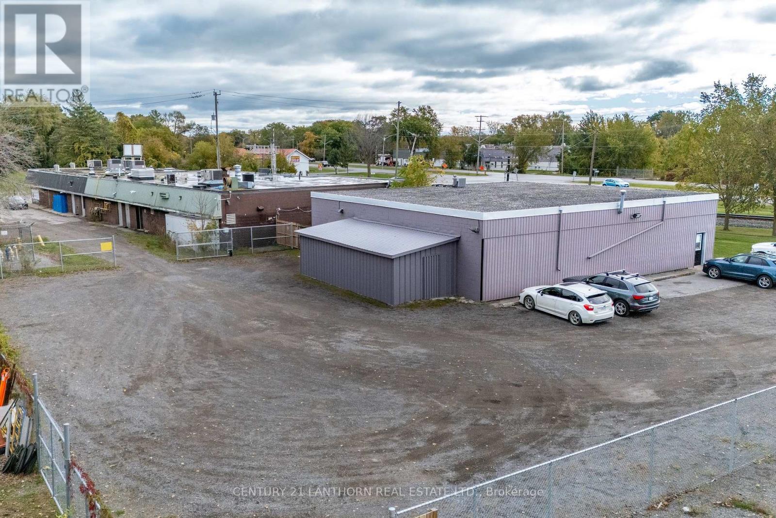 640 Dundas Street E, Belleville, Ontario  K8N 1G7 - Photo 16 - X12332817