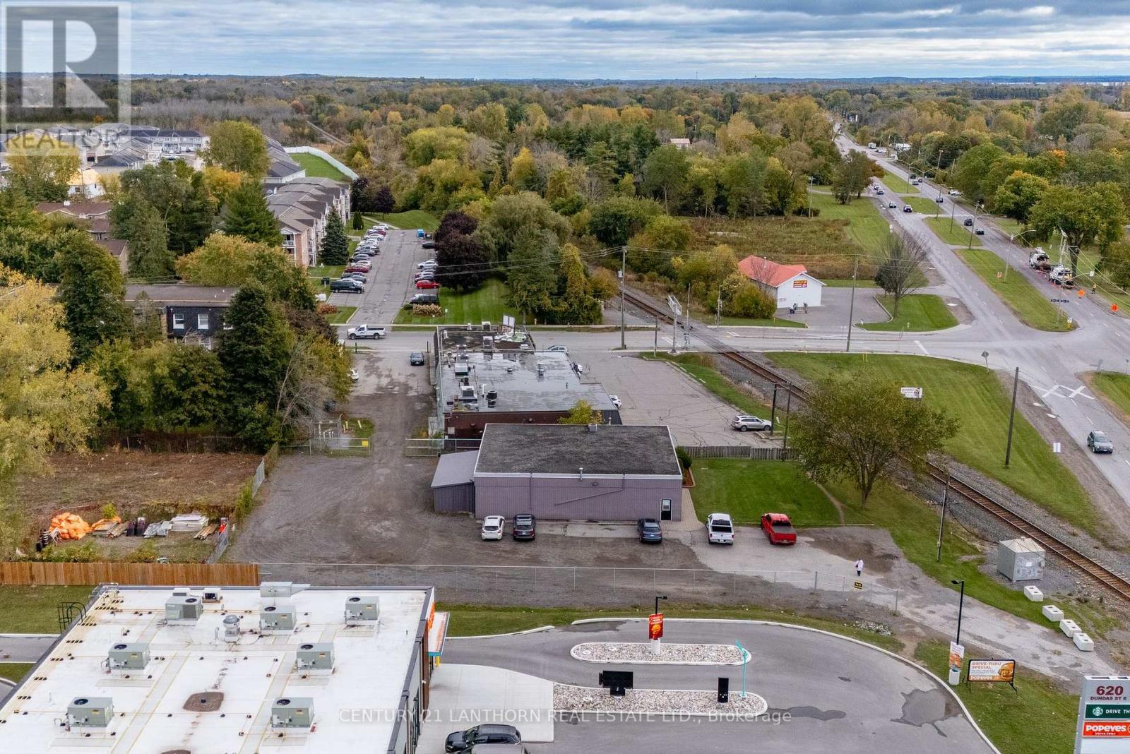 640 Dundas Street E, Belleville, Ontario  K8N 1G7 - Photo 2 - X12332817