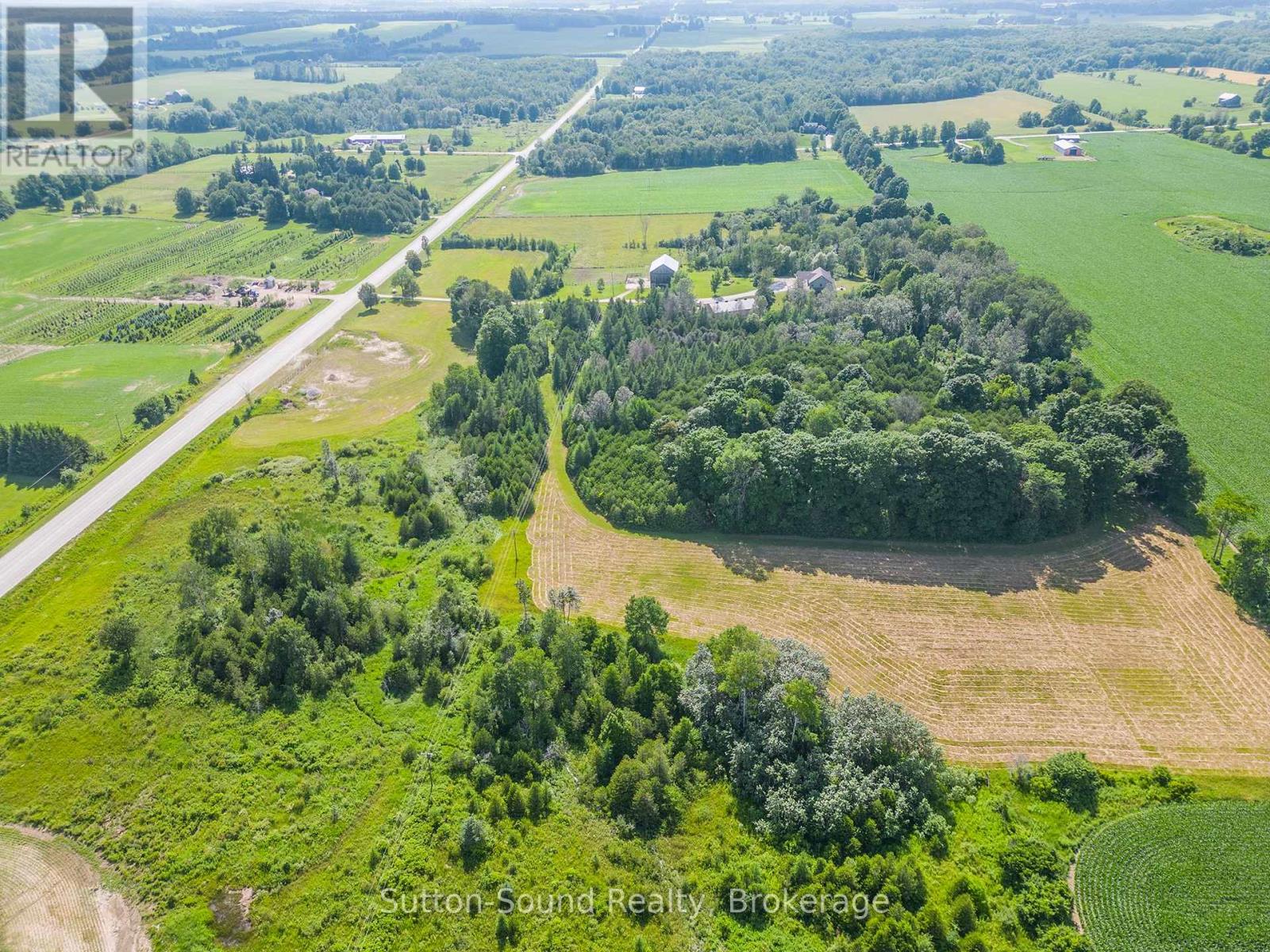 802677 Grey 40 Road, Chatsworth, Ontario  N0H 1G0 - Photo 6 - X12332762