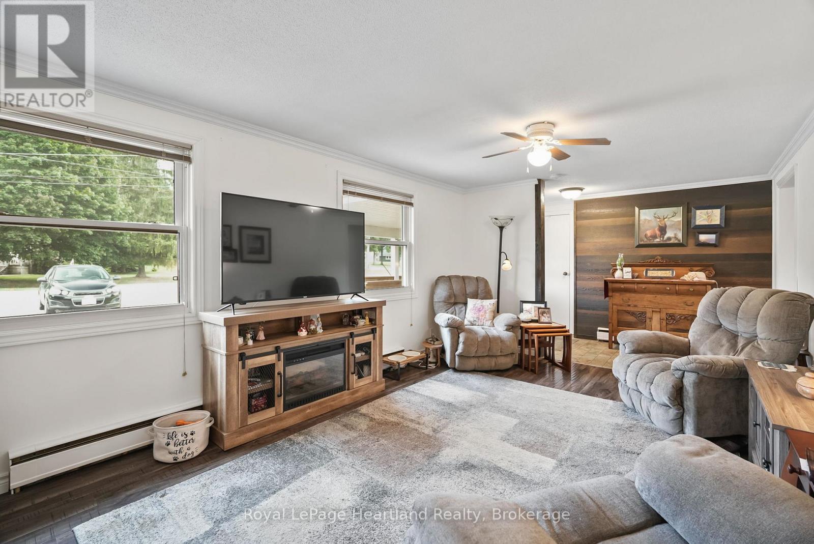 246 Diagonal Road, North Huron, Ontario  N0G 2W0 - Photo 10 - X12332781