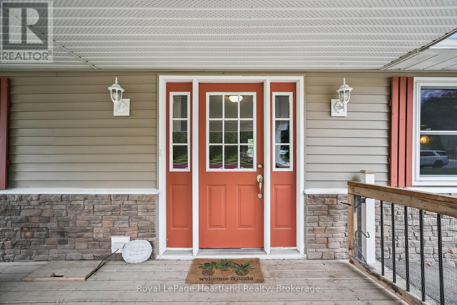 246 Diagonal Road, North Huron, Ontario  N0G 2W0 - Photo 7 - X12332781