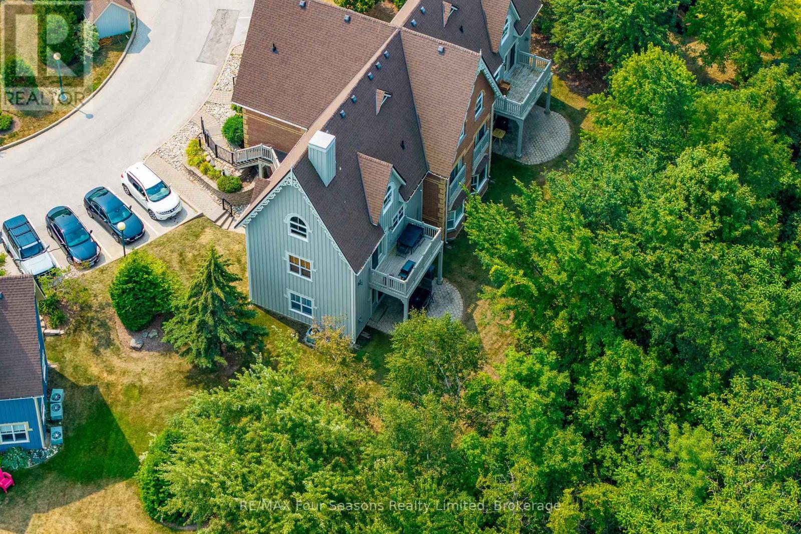 114 - 184 Snowbridge Way, Blue Mountains, Ontario  L9Y 0V1 - Photo 31 - X12332797